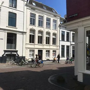  Bed & Breakfast De Verrassing Nederland